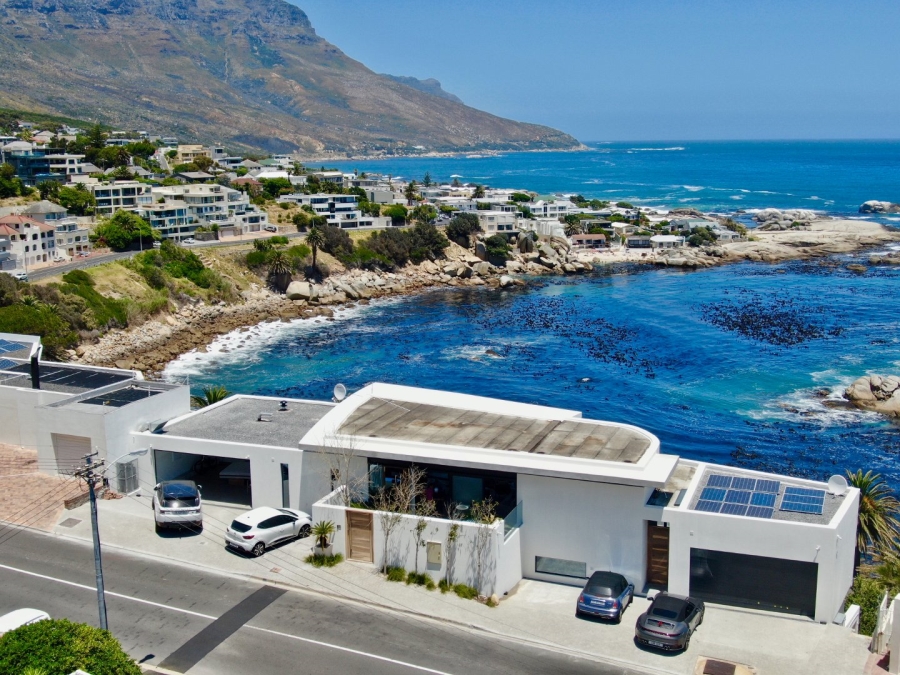 5 Bedroom Property for Sale in Camps Bay Western Cape